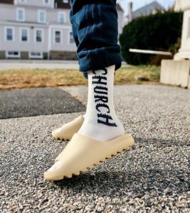 ⁦Yeezy Slide Desert Sand⁩ – תמונה ⁦5⁩
