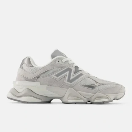 נעל ניו באלאנס 9060 בצבע אפור בהיר
