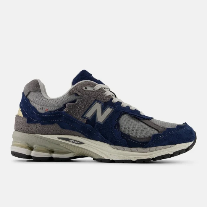 נעלי ניו באלאנס בצבע כחול ואפור - New Balance 2002R נעלי ניו באלאנס בצבע כחול ואפור